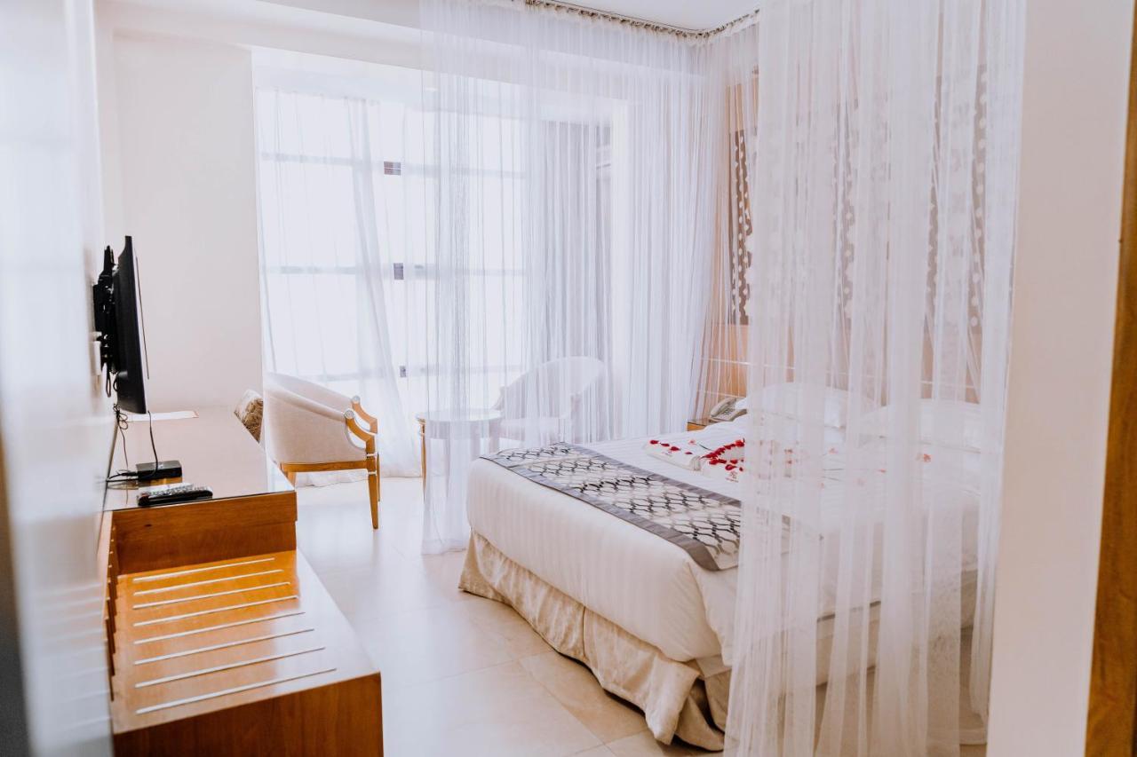 Saab Royale Hotel Nairobi Zewnętrze zdjęcie
