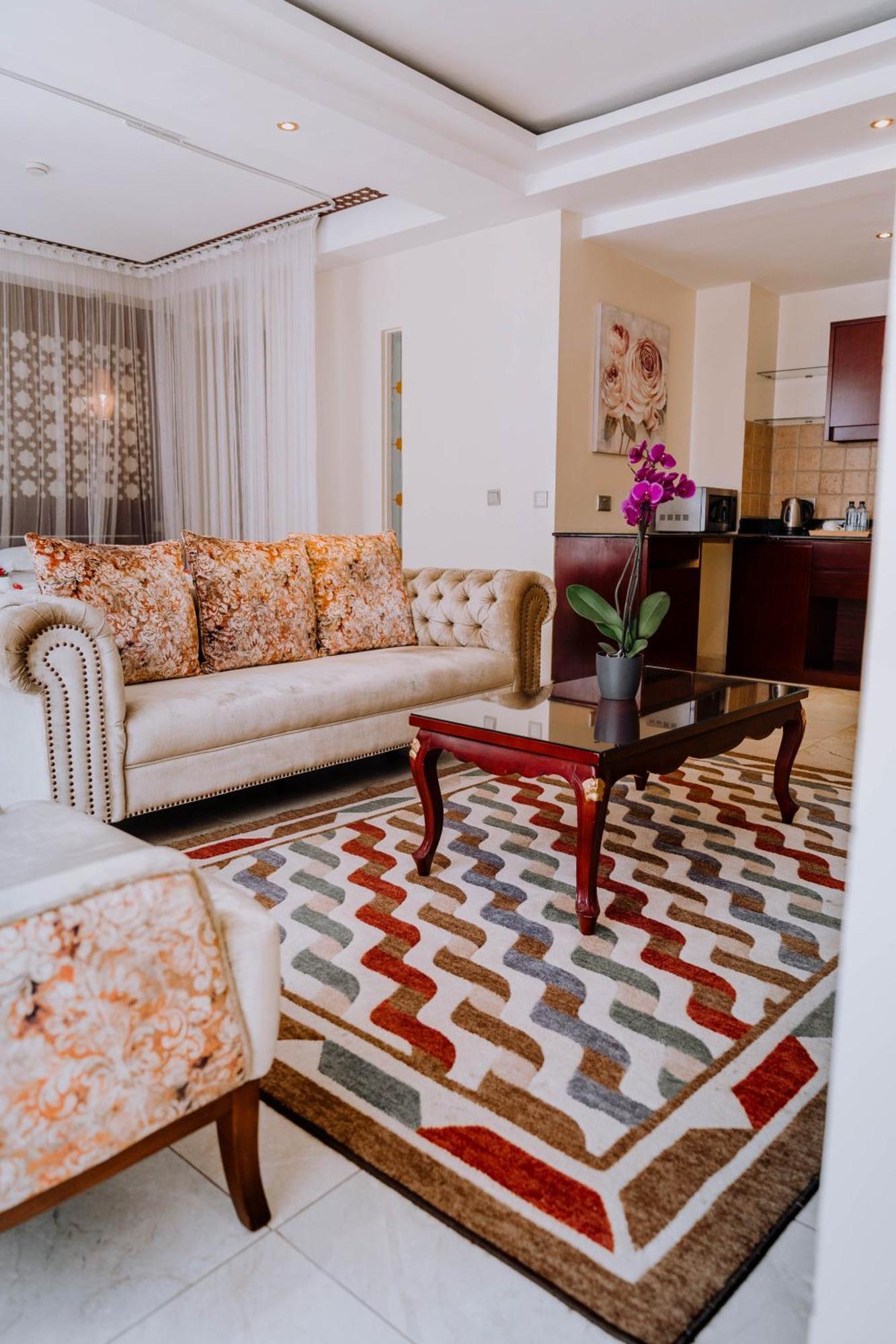 Saab Royale Hotel Nairobi Zewnętrze zdjęcie