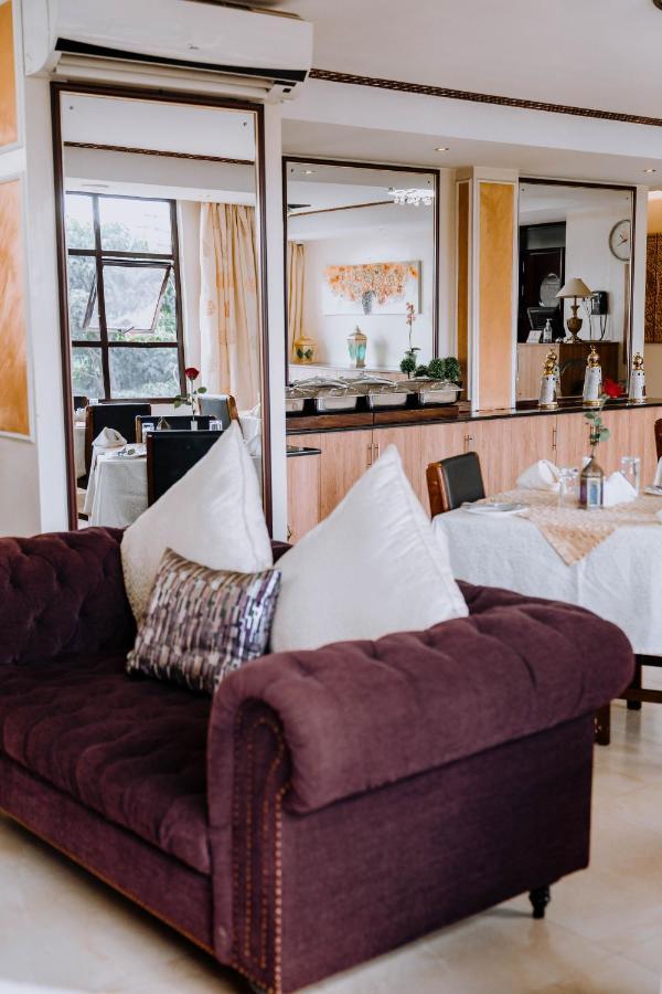 Saab Royale Hotel Nairobi Zewnętrze zdjęcie