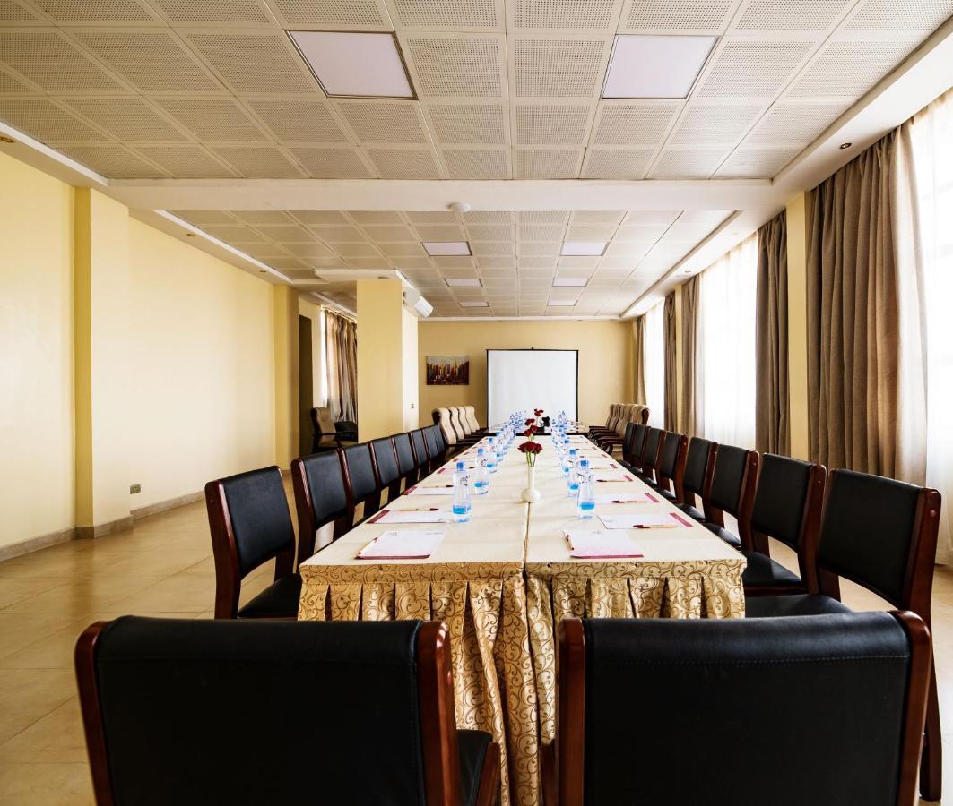 Saab Royale Hotel Nairobi Zewnętrze zdjęcie